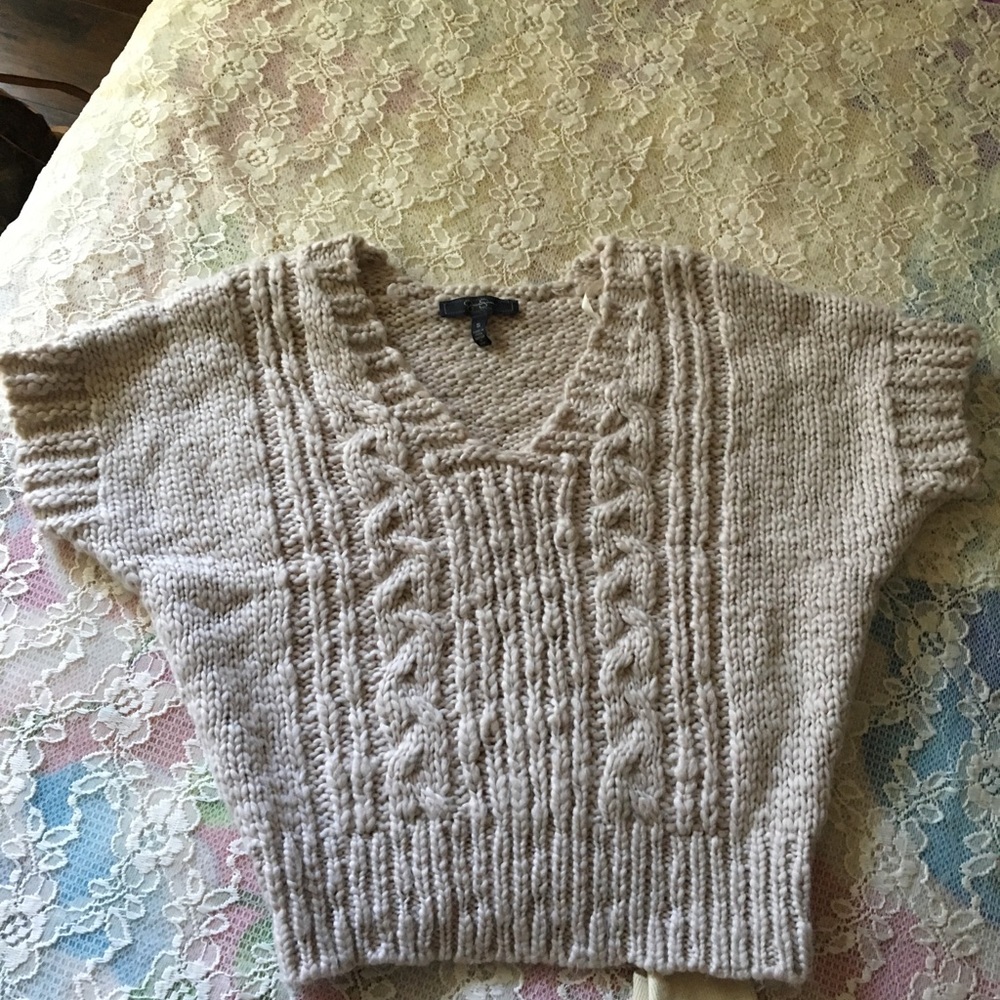 Sweaters - Picture 4 of 8